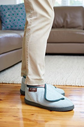 Wild Goose Sheepskin Wrap Around Boot